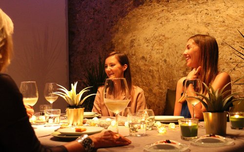 Valencia old town tour with wine & tapas in 11th century monument