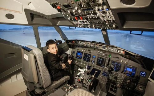 Trung tâm trải nghiệm bay Hartmann Aviation