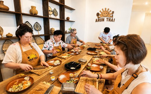 คลาสเรียนทำอาหารและทัวร์ตลาดในบางเทา ภูเก็ต