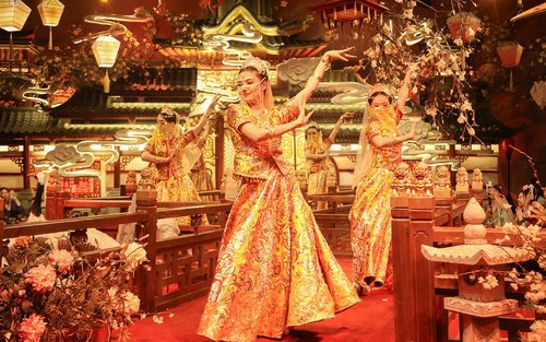Shenzhen Xuyan - En fordybende kinesisk gammel paladsbanket