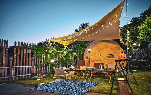 【Autocamper | Luxusní glampingový zážitek】Geodome4 x Soukromá zahradní párty