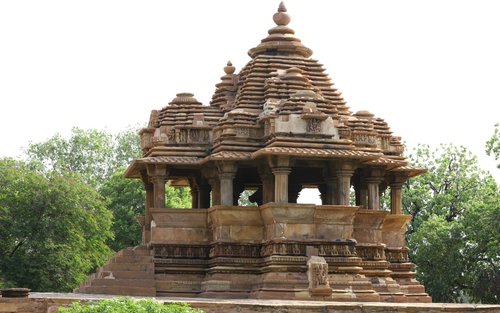 From Delhi: Private 4-Day Khajuraho Temple Tour & Panna Tiger Reserve by Train 