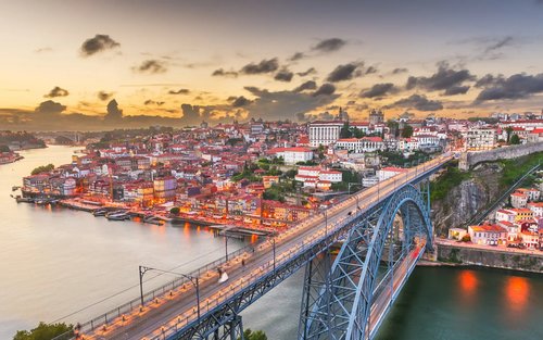 Recorrido a pie por Oporto y Gaia con cata de vinos opcional