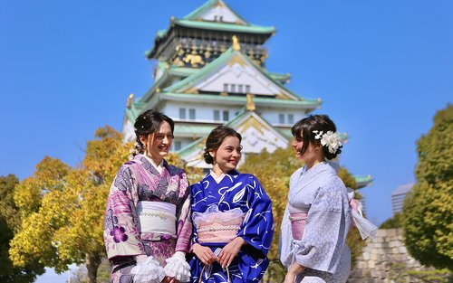 Osaka Castle Photo Shoot Experience