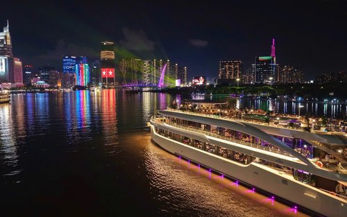 Dining Experience aboard the Elite Cruise on the Saigon River