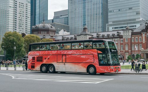 World's first! SUSHI BUS TOKYO (All you can eat revolving sushi)