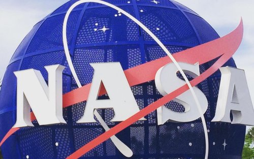 Kennedy Space Center Express Tour dari Orlando dengan Tiket The Wheel di ICON Park