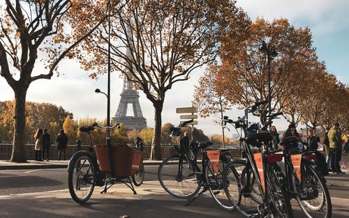 Secret 3-Hour Bike Tour in Paris