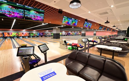 Bowling sa SM North EDSA