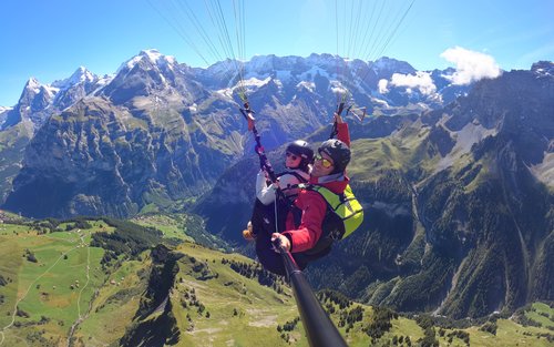 Murren - Lauterbrunnen Voli Tandem in Parapendio 
