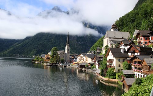 维也纳：哈尔施塔特、萨尔茨堡、梅尔克、阿尔卑斯山和湖区一日游