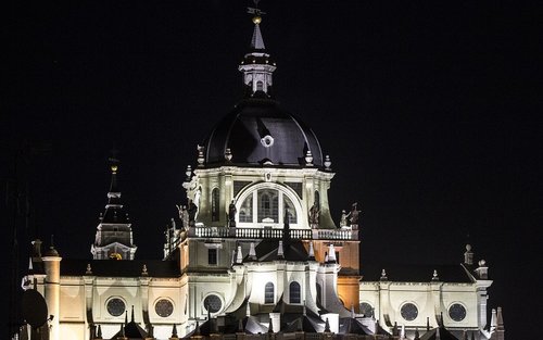Evening Walking Tour in Madrid 