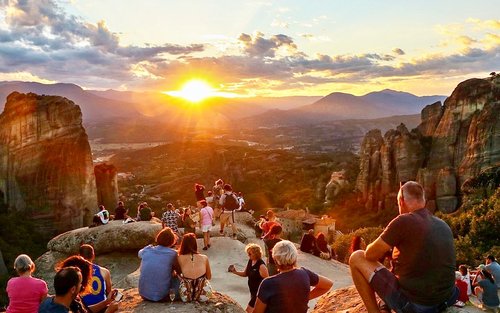 Tour ngắm hoàng hôn Meteora Trikala có hướng dẫn viên và tham quan tu viện