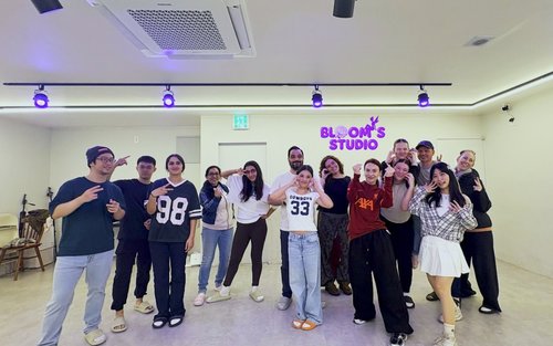 K-pop Dance Experience in Seoul (dance class + memorable video )