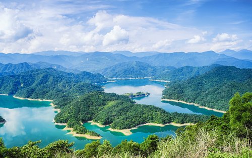 Tur Sehari Danau Seribu Pulau, Shifen, dan Jiufen Dengan Penjemputan Hotel