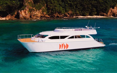 普吉岛攀牙湾和007岛全日双体船之旅