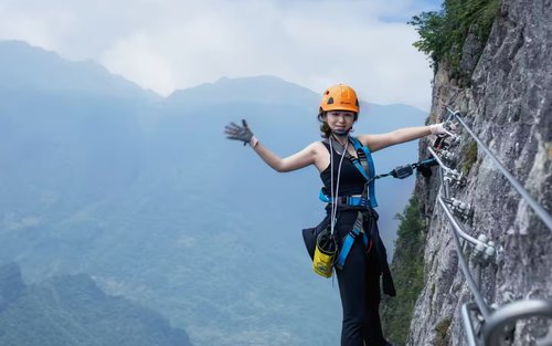 Tour privato di un giorno delle montagne Qixing e Tianmen di Zhangjiajie (inclusa la Torre delle 72 Meraviglie)