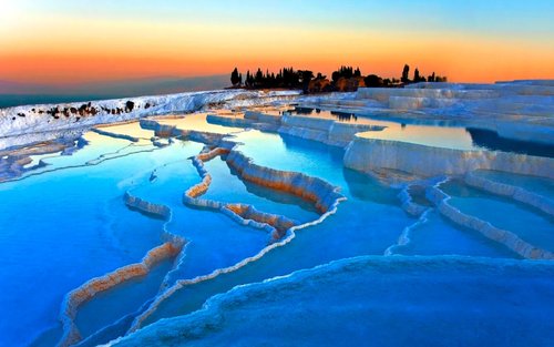 Pamukkale Thermal Pools & Hierapolis One-day Historical & Cultural Tour