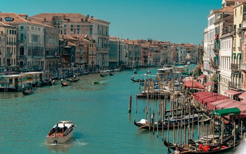 Panoramic Mini Cruise Experience to Burano