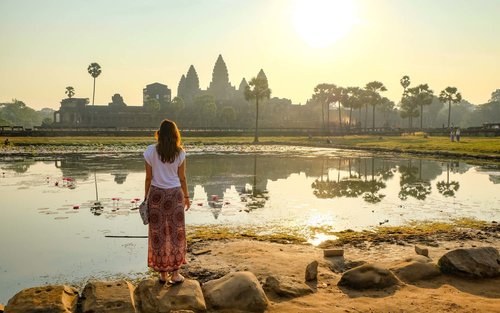 Siem Reap Angkor Wat & Phnom Bakheng Full-Day Private Guided Tour