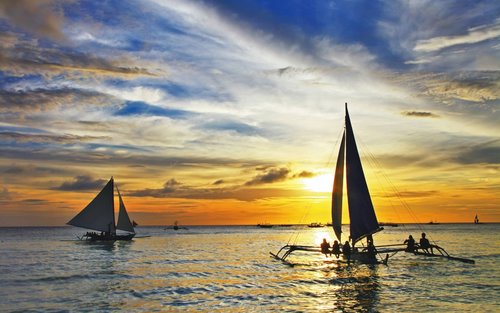 长滩岛日落风帆船体验