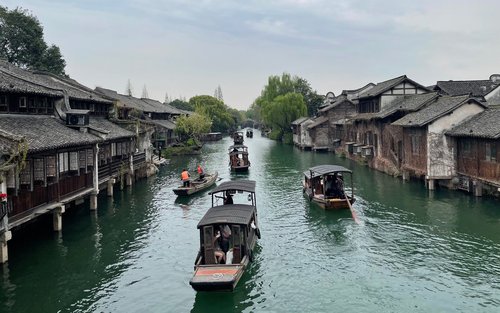 3ήμερη εκδρομή στο Jiangnan από τη Σαγκάη (Ομορφιά της Δυτικής Λίμνης + Περιήγηση στο Wuzhen)