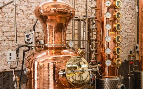 Brass Lion Gin Distilleerderij Tour en Singapore Sling Masterclass