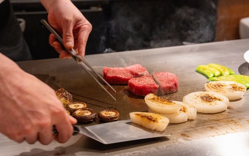 Premium Kobe Beef Experience and Sake Tasting Culinary Tour