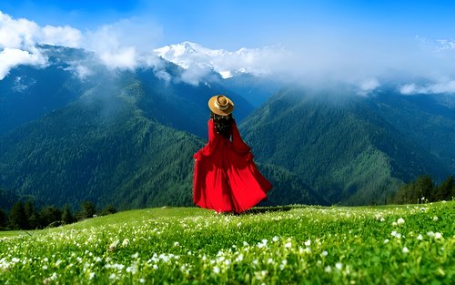 From Tbilisi: Ananuri, Gudauri and Kazbegi Guided Group Tour