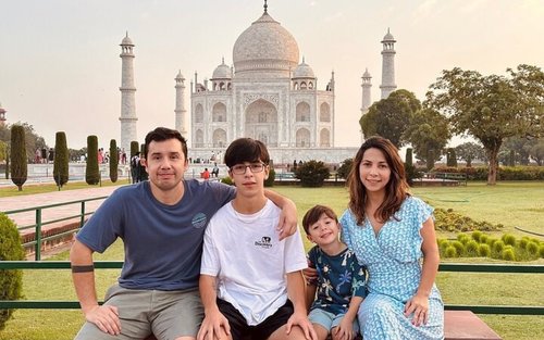 Taj Mahal & Agra Day Tour from Delhi with 5* Lunch