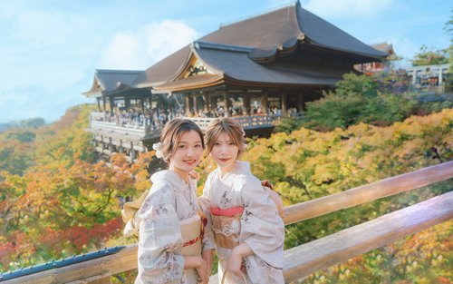 Pengalaman Menyewa Kimono di Kiyomizu-dera (Disediakan oleh Rental Kimono first, Kyoto)