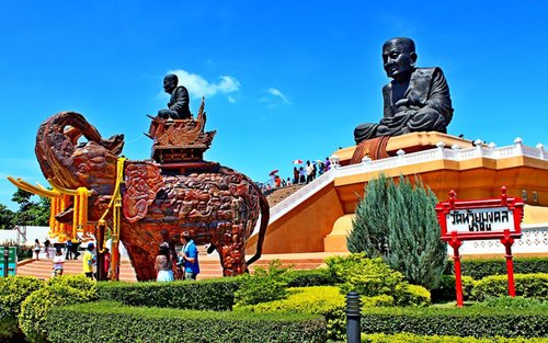 Тур по популярным достопримечательностям и виноградникам Monsoon Valley Vineyards в Хуахине.