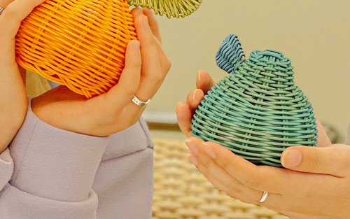 Jeju Hallabong Rattan Lamp Making Experience