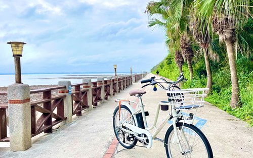 Penghu: Huur een elektrische scooter bij Xiaoyunque