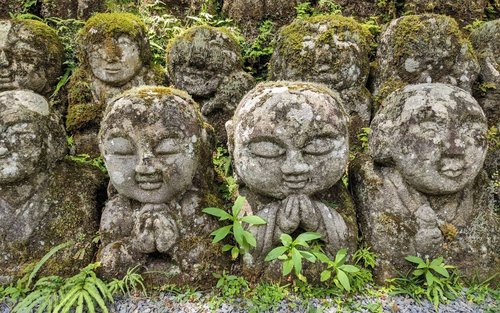 Kioton Otagi Nenbutsu-ji & bambumetsä – puolen päivän yksityinen opastettu kierros