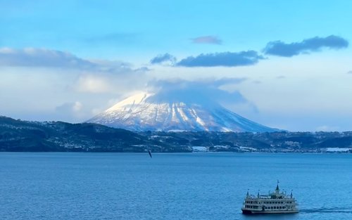 Sapporo Lake Toya & Niseko Full-Day Village Tour