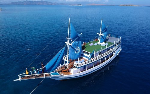 phinisi labuan bajo