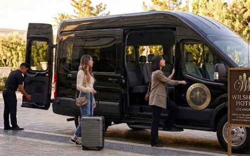 [한국어 기사] [라스베가스→LA] 포시즌투어 편안한 15인승 밴 이동 안심셔틀(저녁 8시 출발)