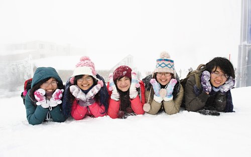 Lake Mountain Snow Fun Adventure Wonderland Tour