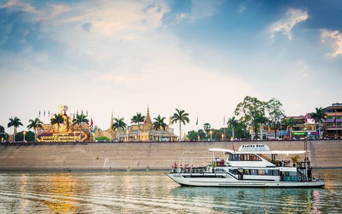メコン川・トンレサップ川 サンセットクルーズ（プノンペン）