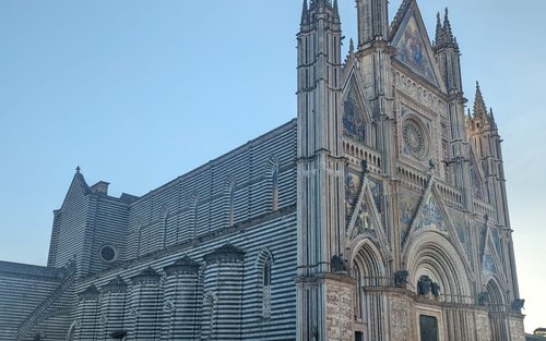 Rome Orvieto & Civita Di Bagnoregio One Day E-Bike Tour With Transfers