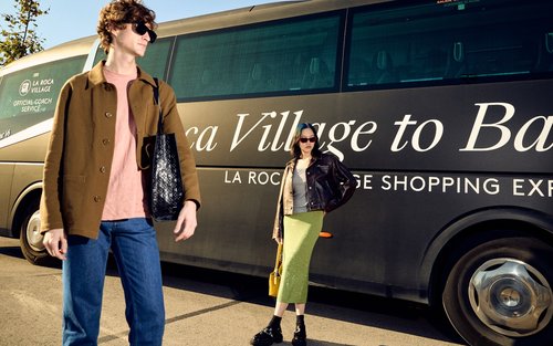 La Roca Village Shopping Express con VIP Savings Card