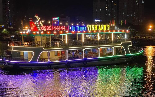 Han-Fluss bei Nacht mit der Vinh Anh Cruise in Da Nang