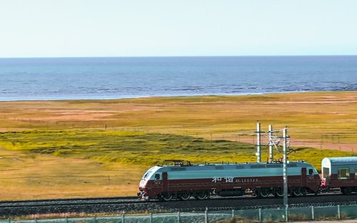 シルクロード夢想号|蒼洱茶語の旅4日間3泊 大理シーサンパンナ列車ツアー