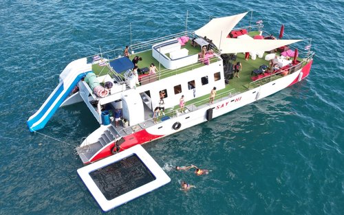 ทัวร์เต็มวันเที่ยวเกาะราชาและเกาะเฮ (Coral Island) จังหวัดภูเก็ต