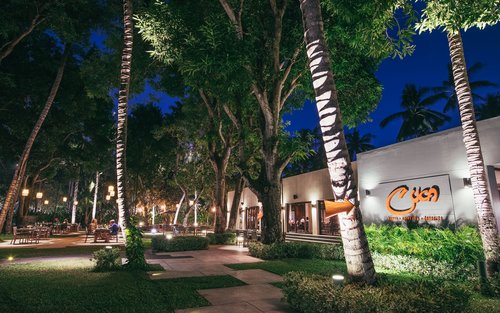 Trải Nghiệm Ăn Uống tại Nhà Hàng Cuca ở Jimbaran Bali