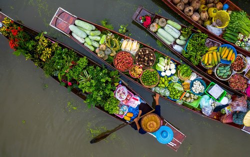 Amphawa Schwimmender Markt & Maeklong Eisenbahnmarkt Tour 