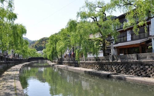 Kinosaki Onsen & Sasayama Castle Town Full-Day Bus Tour