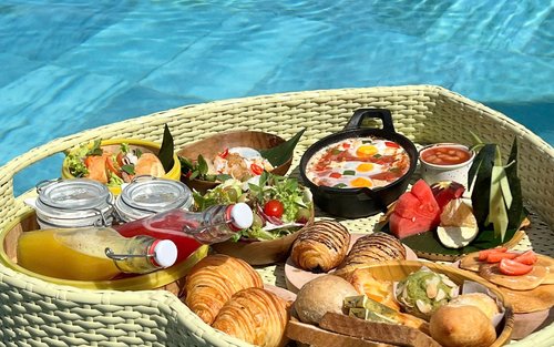 Floating Breakfast or Afternoon Tea at voco Quang Binh Resort 