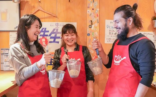 Cours de cuisine de ramen et gyoza à Kyoto avec des chefs professionnels